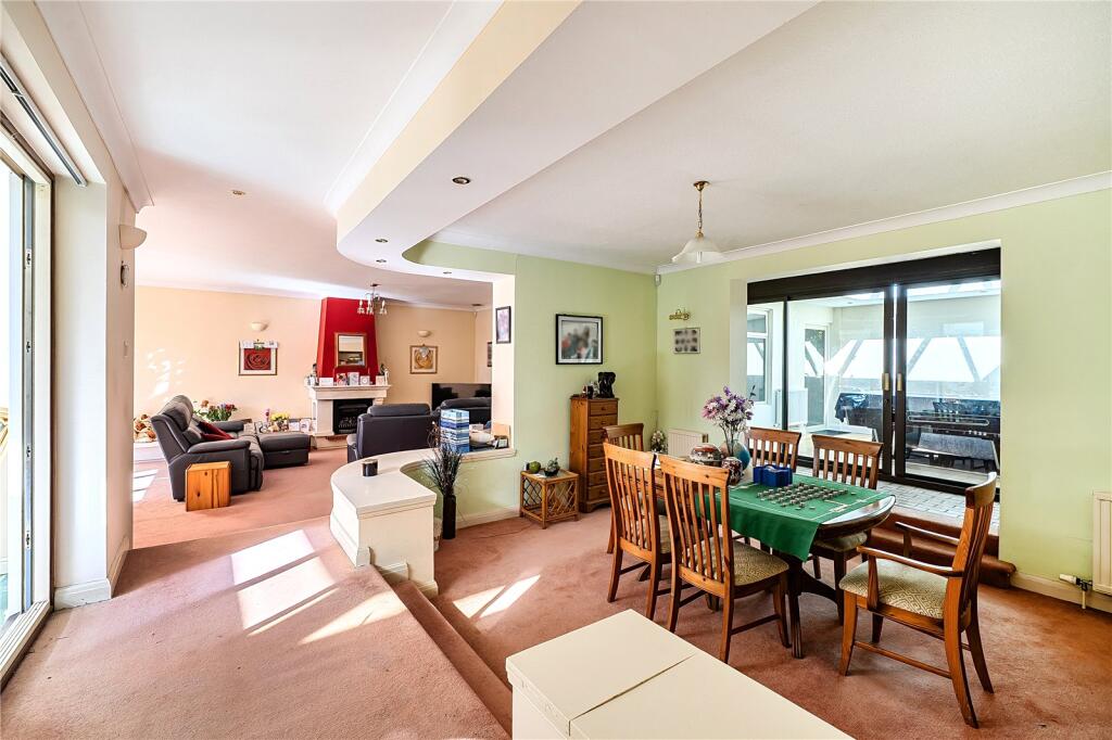 House in Cheltenham, Lynworth, Prestbury - View 4