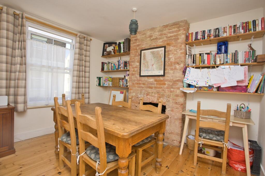 House in Canterbury - View 4