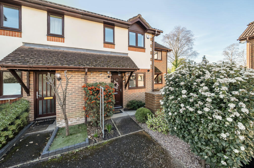 Main image of property: Coniston Court, Lightwater, Surrey, GU18