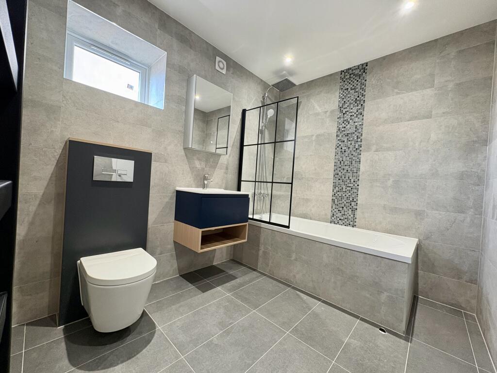 Main image of property: Limes Grove, SE13