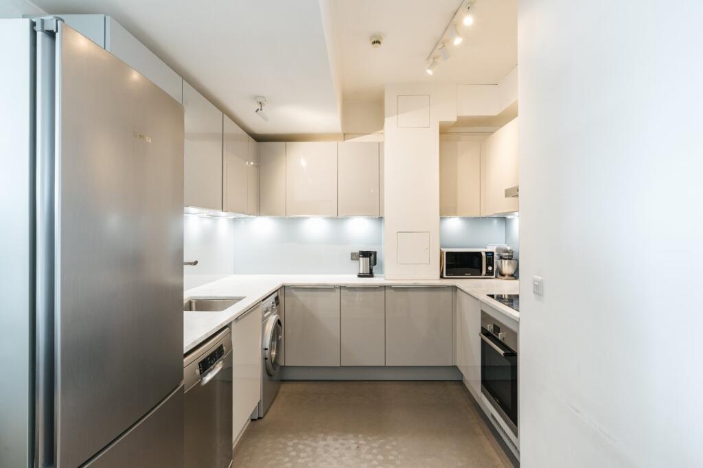 Apartment in London, Farringdon, Islington - More