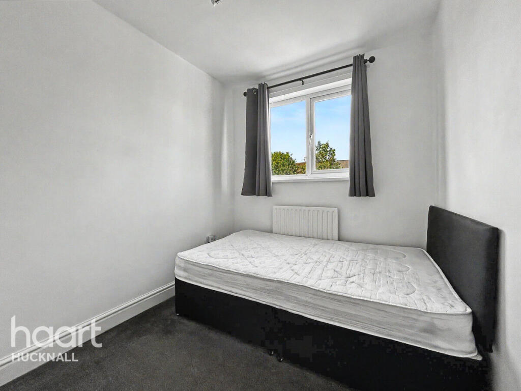 House in Ashfield, Titchfield, Hucknall - More