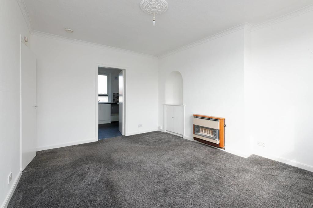 55 Lochlea Avenue, Troon, KA10 7BN photo 4