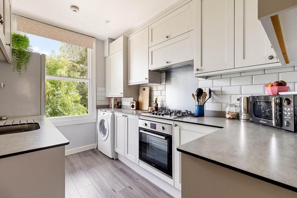 Apartment in London, Sydenham High Street, Forest Hill - View 4