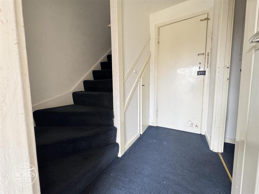 Meadowside Close, Great Barr, Birmingham photo 5