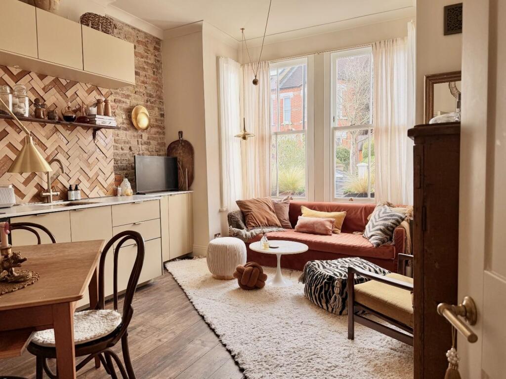 Main image of property: Selsdon Road, London