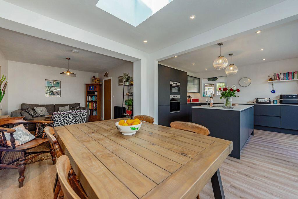 House in Chichester, Fishbourne - View 3