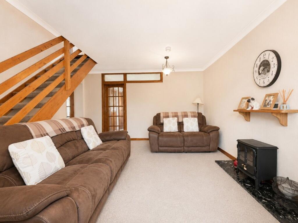 House in Perth - View 5