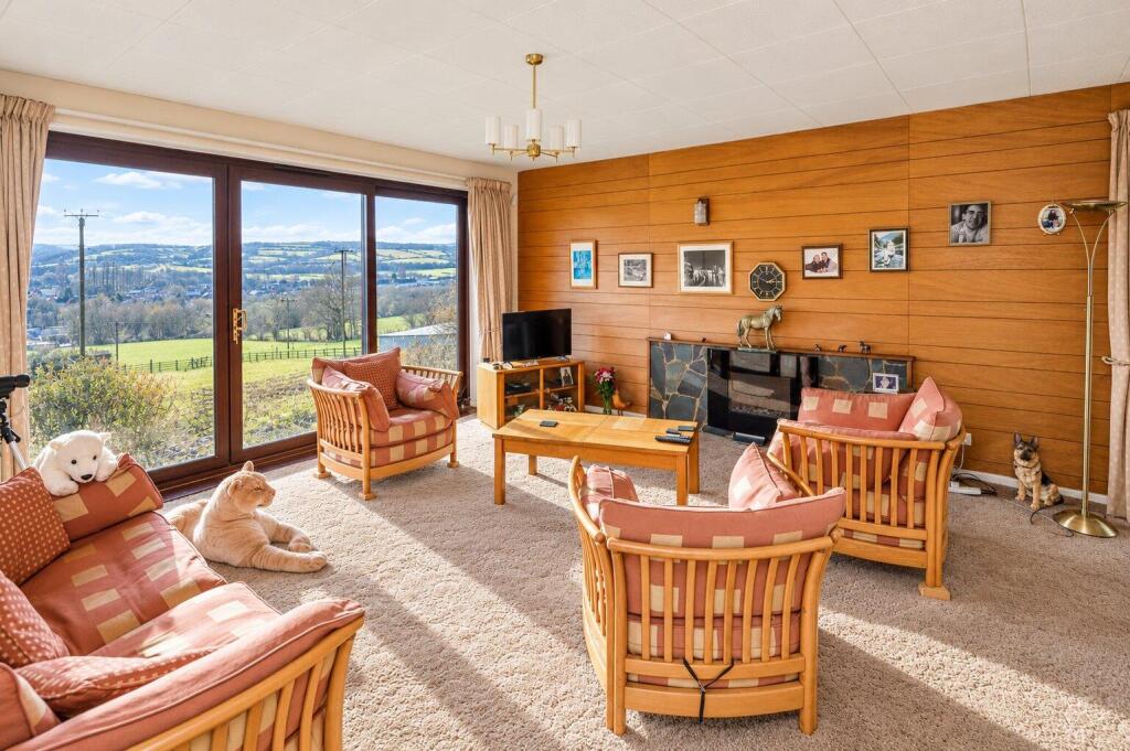House in Wakefield - View 3