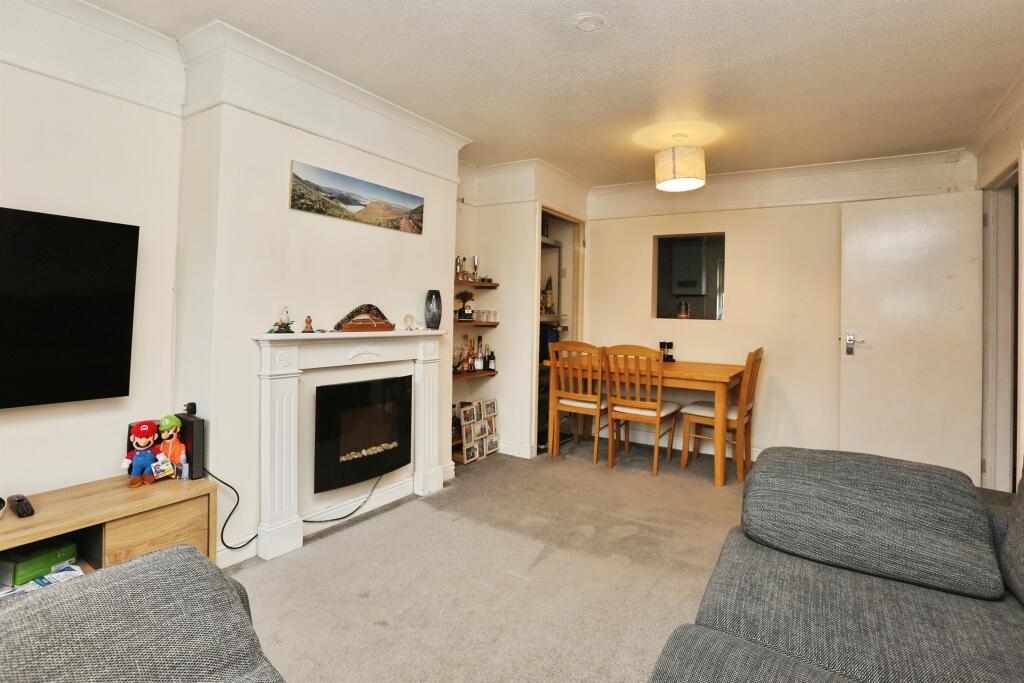 Apartment in Portsmouth - View 5