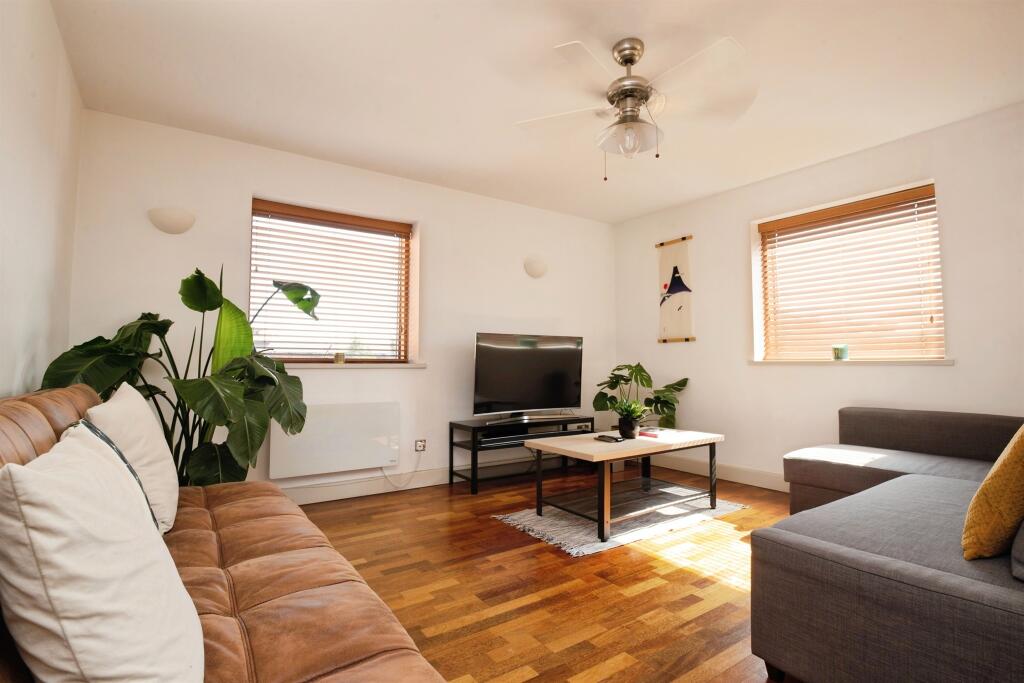 Henke Court, Cardiff - View 5