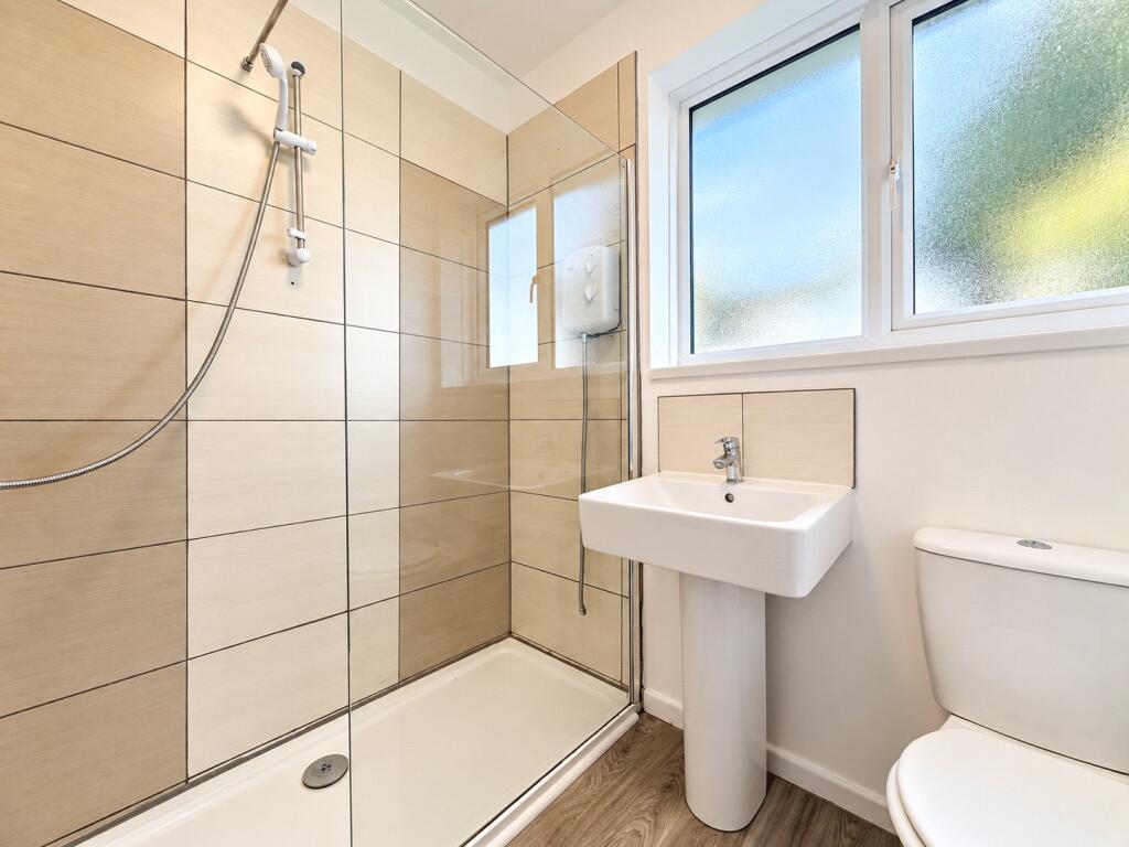 House in Leeds, Garforth - View 5