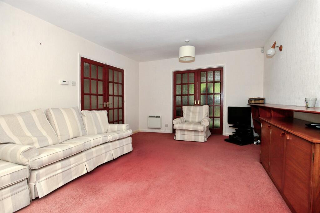 House in Peterborough - View 4