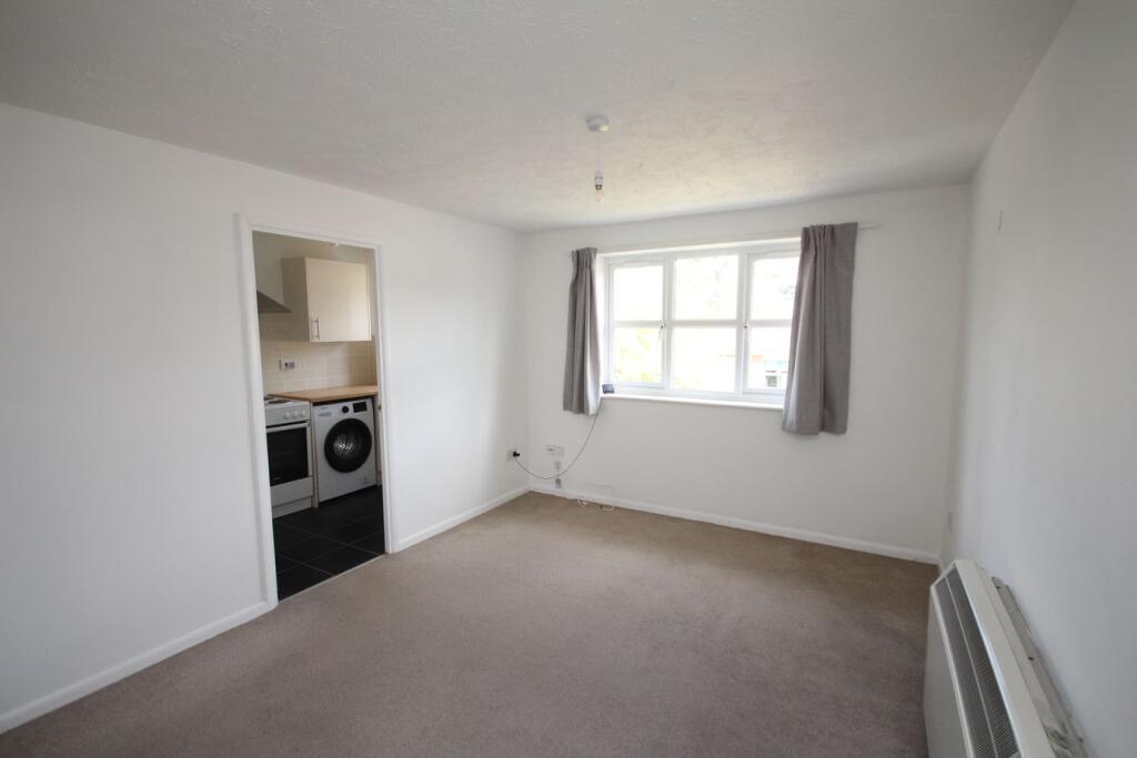 Apartment in Stevenage - View 5