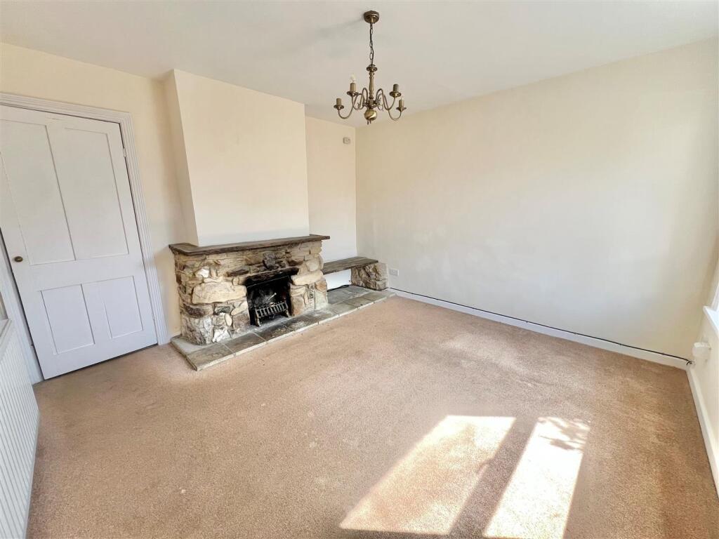 House in Freshwater, Pound Green - View 2