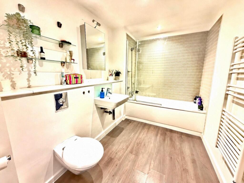 Apartment in London - View 4