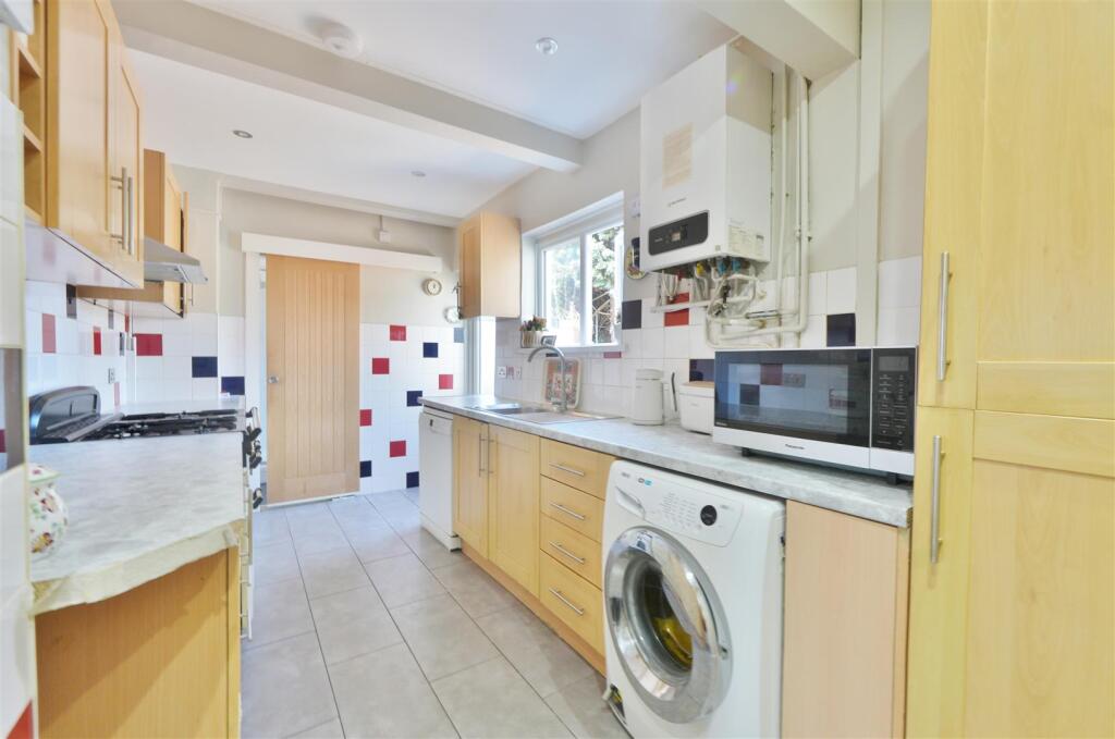 House in Slough, Chalvey - View 3