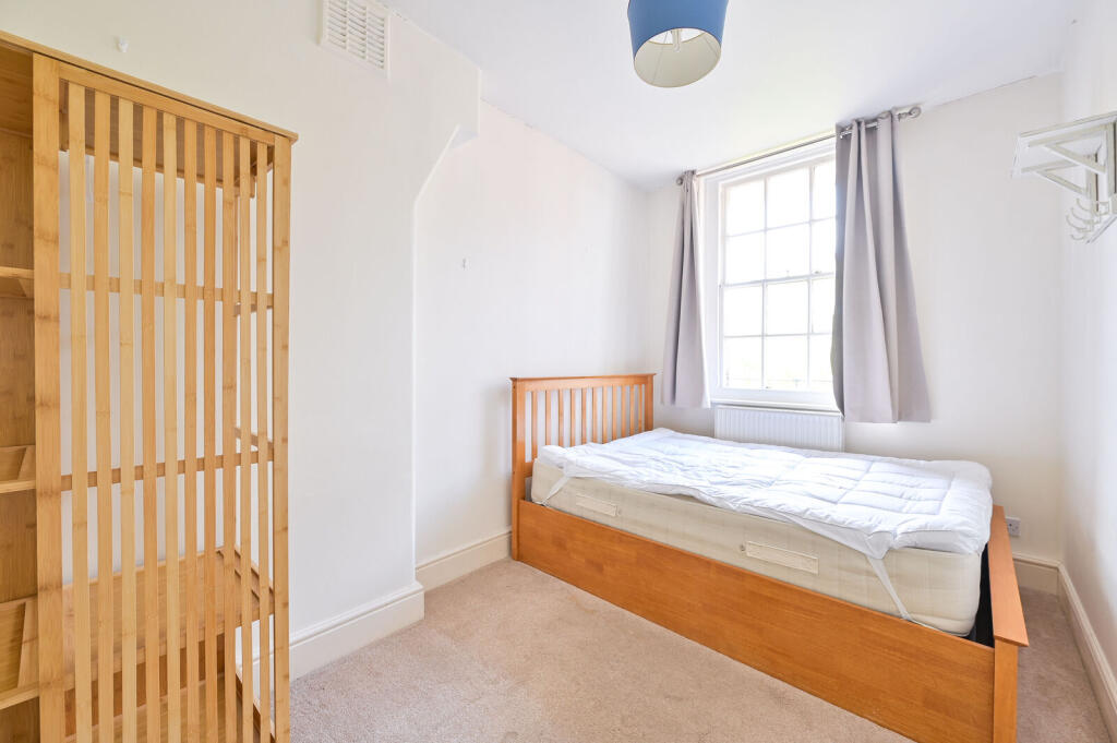 Apartment in London - View 4