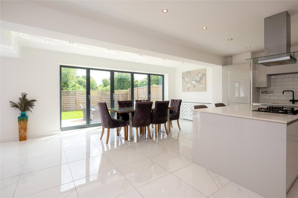 Farfield Court, Bramham, LS23 photo 2