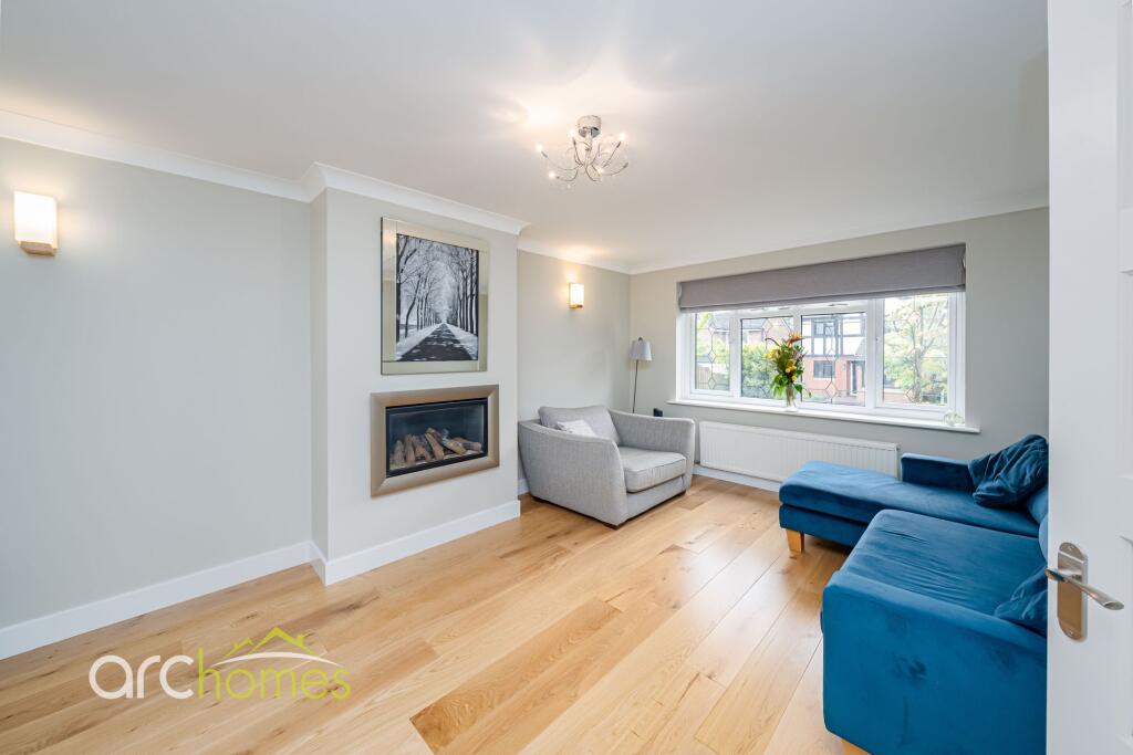 House in Bolton, Westhoughton - More