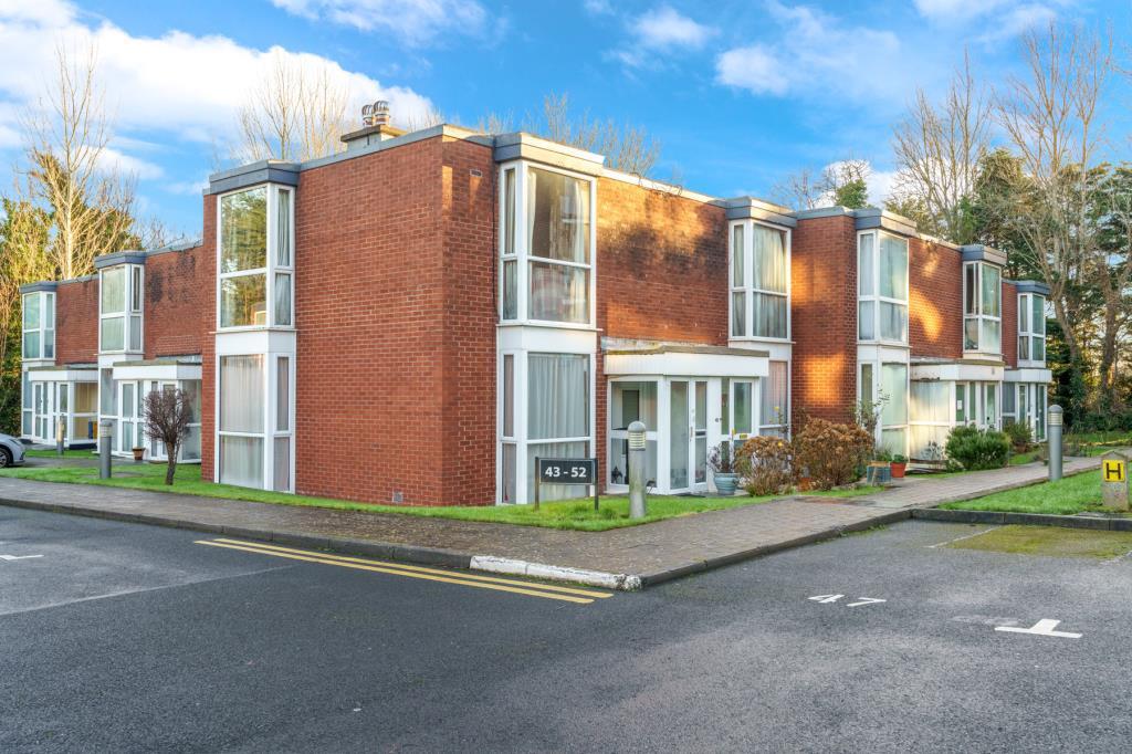 Main image of property: 49 Cherbury Court, Booterstown Avenue, Blackrock, Co. Dublin, A94 HK27