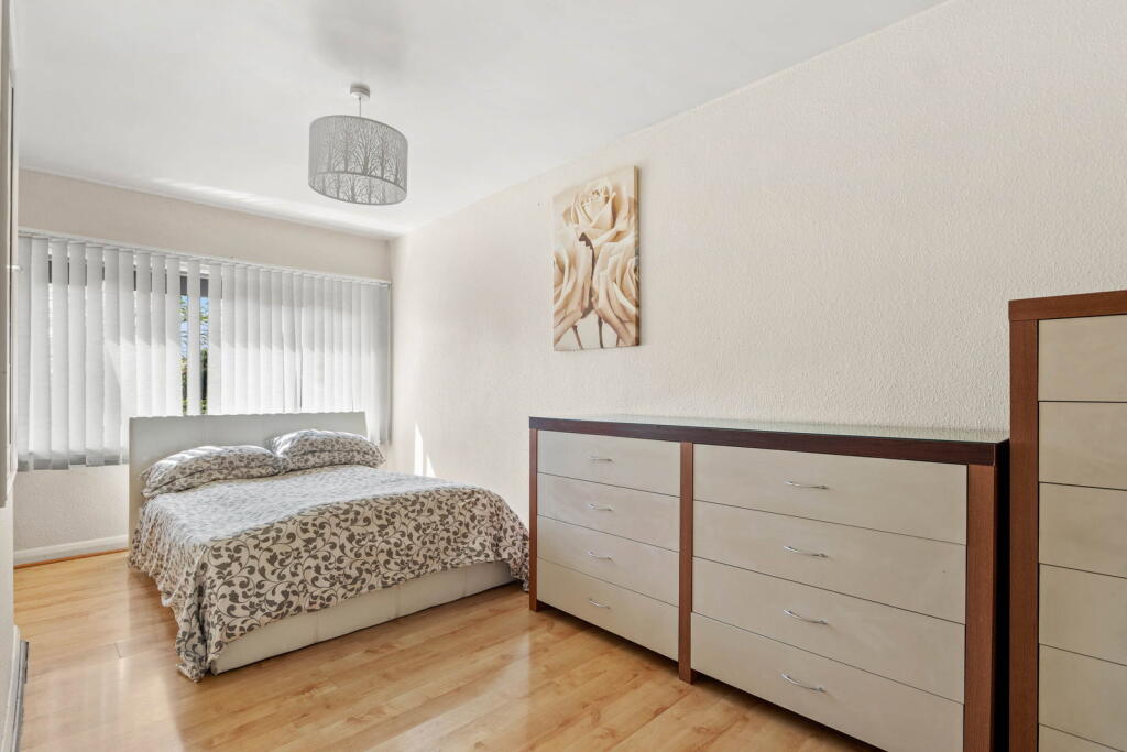 House in Worcester, Worcestershire - More
