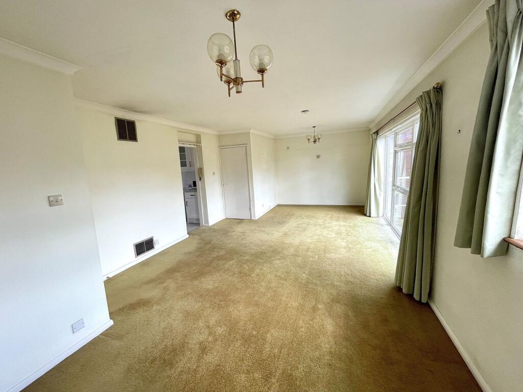 Parkwood, Beckenham, BR3 photo 2