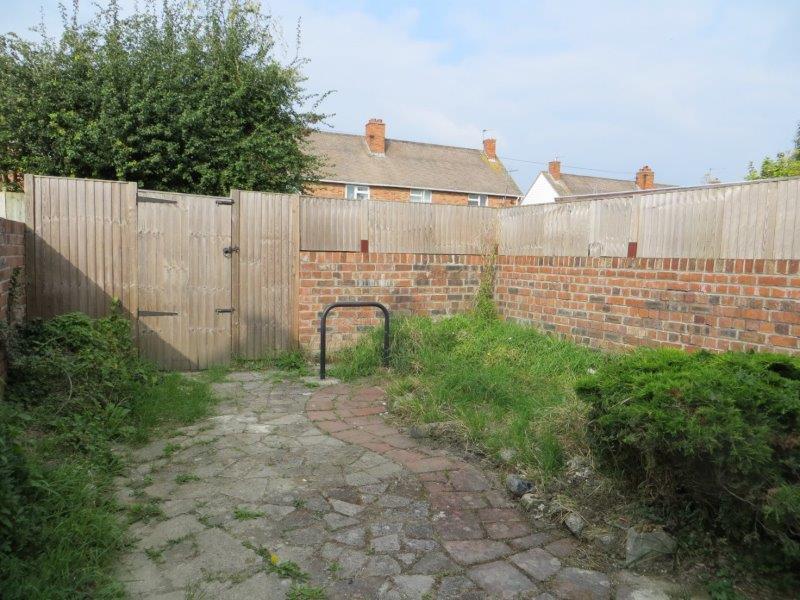 6 bedroom house for rent