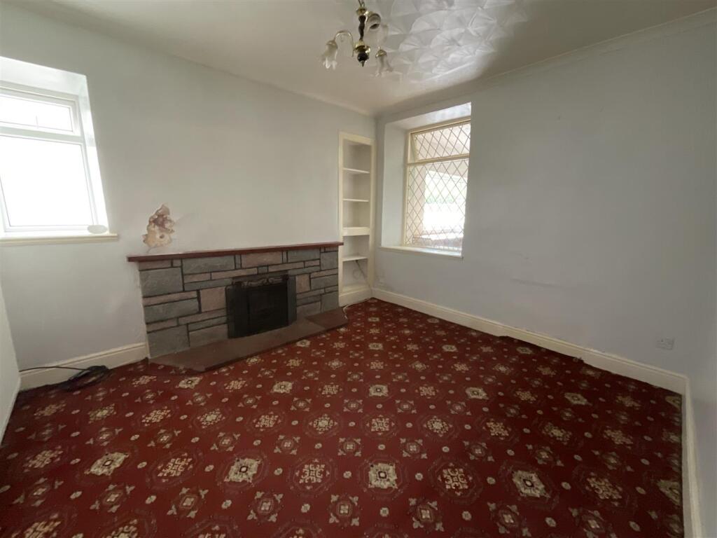 House in Llannon - View 2