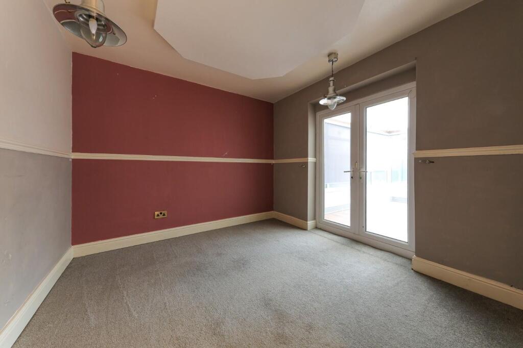 House in North Tyneside, North East - View 4