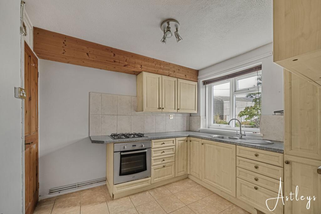 Apartment in Newton, West Cross, Mumbles - View 4
