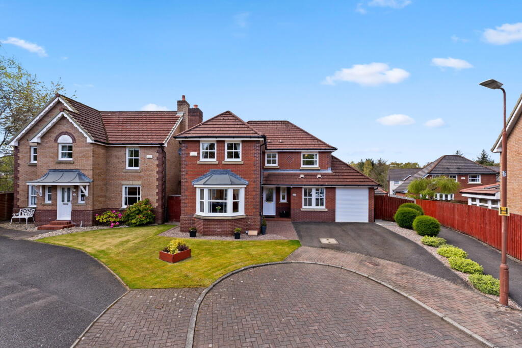 Main image of property: 25 Tantallon Gardens, Bellsquarry, Livingston, West Lothian, EH54 9AT