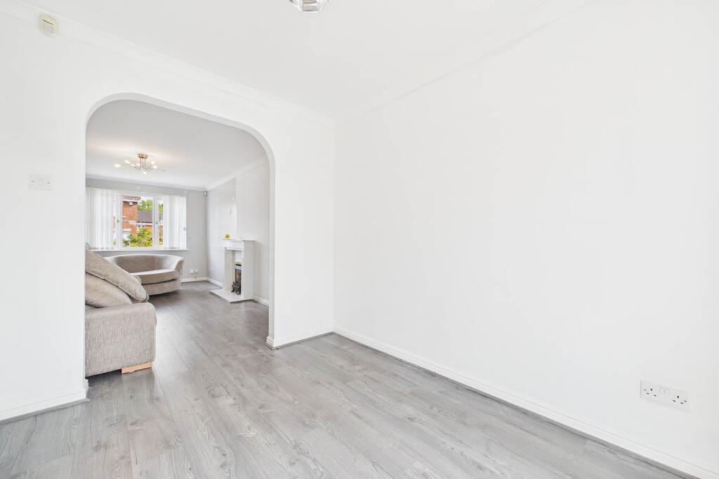 House in Motherwell, South Lanarkshire - More