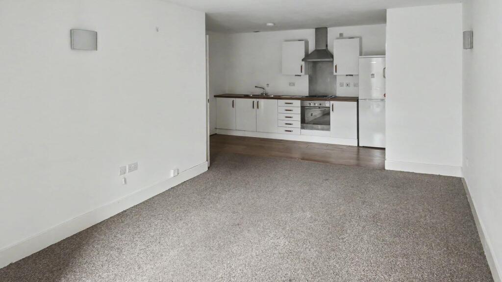 Apartment in Sheffield - View 2