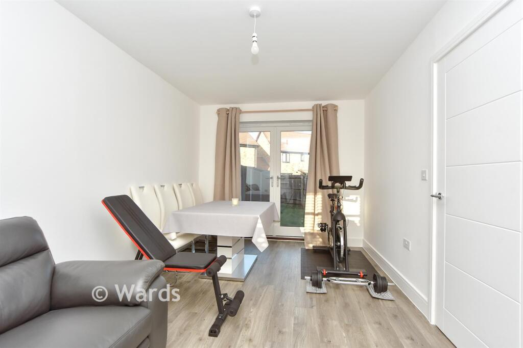 House in Faversham, Davington Park - View 3