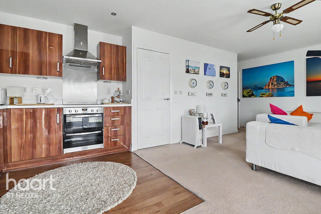 2-bed flat on Marbled White Court, St Neots, £225,000