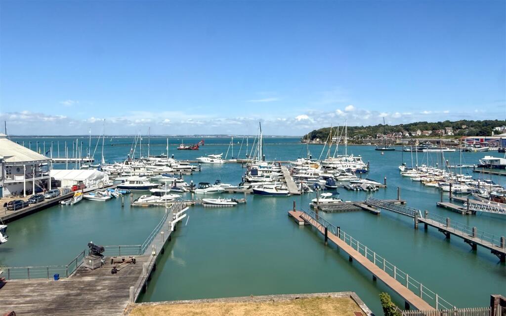 House in Cowes, Isle of Wight - View 3
