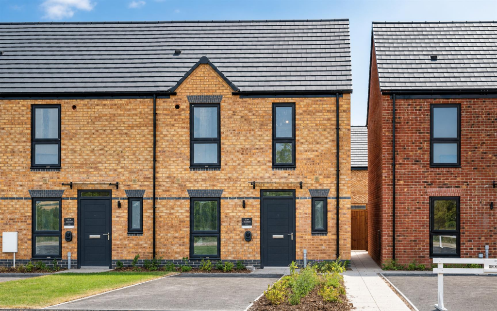 Main image of property: MOVE IN READY | FREEHOLD | No. 210 Littondale, Sherbourne, Radcliffe on Trent, Nottingham