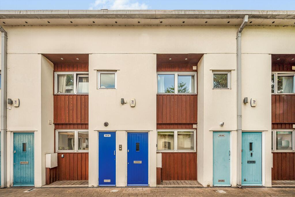 House in London - View 2