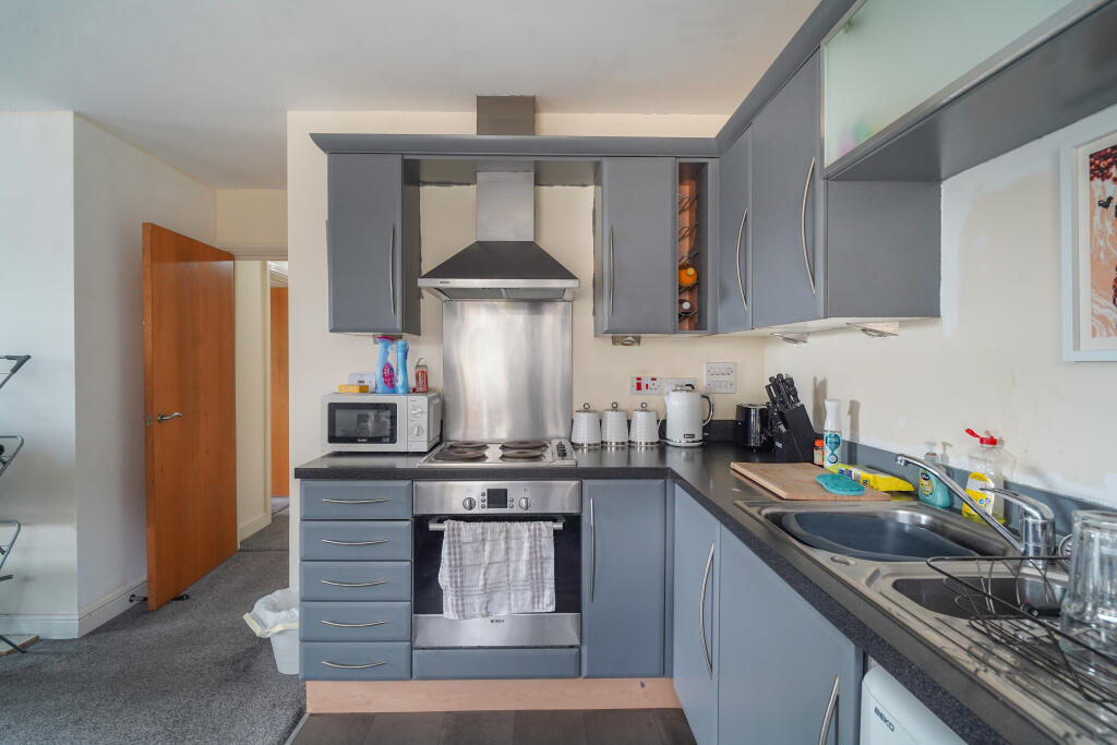 Apartment in Calderdale, West Yorkshire - More
