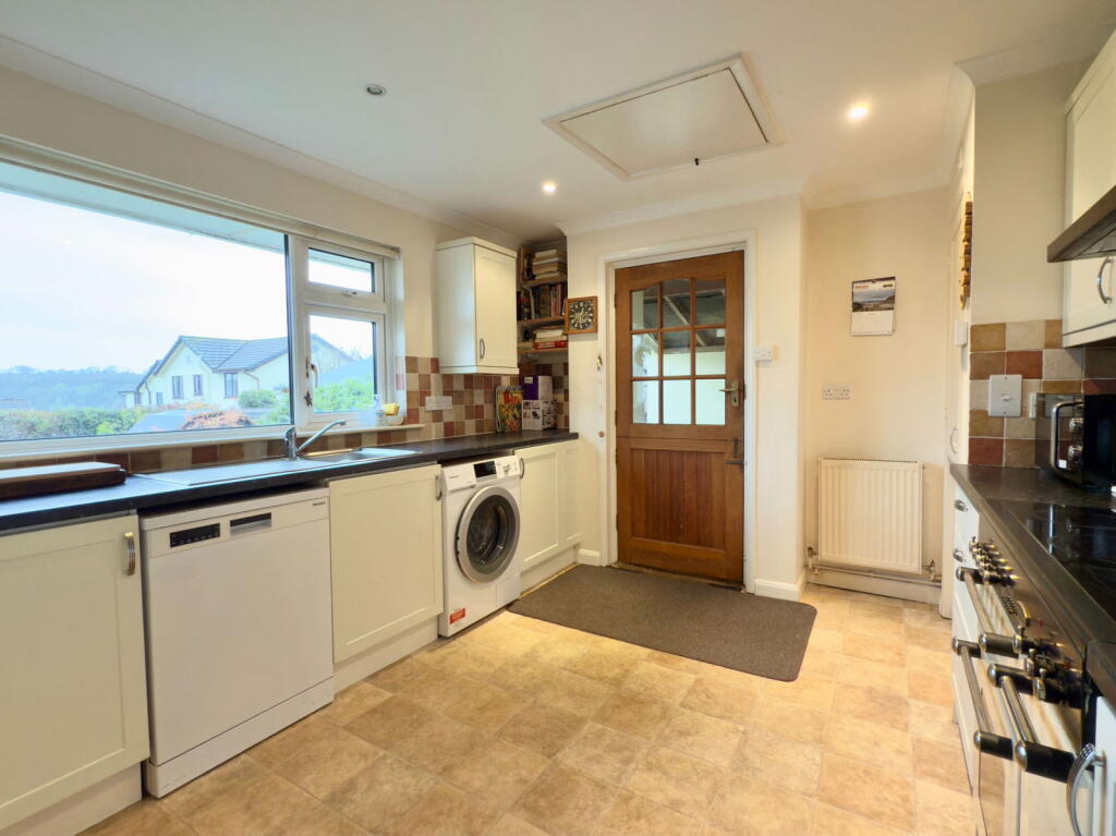 12, Meadow Head, Wadebridge PL27 photo 3