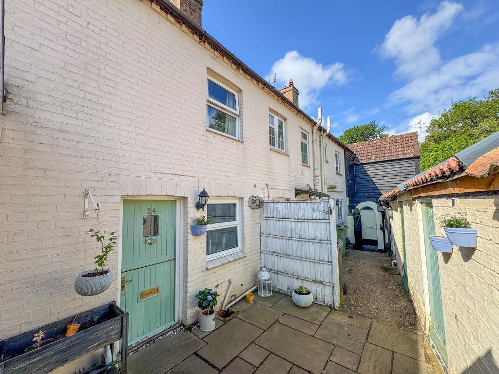 Main image of property: Park Hill, Ampthill, MK45 2LP
