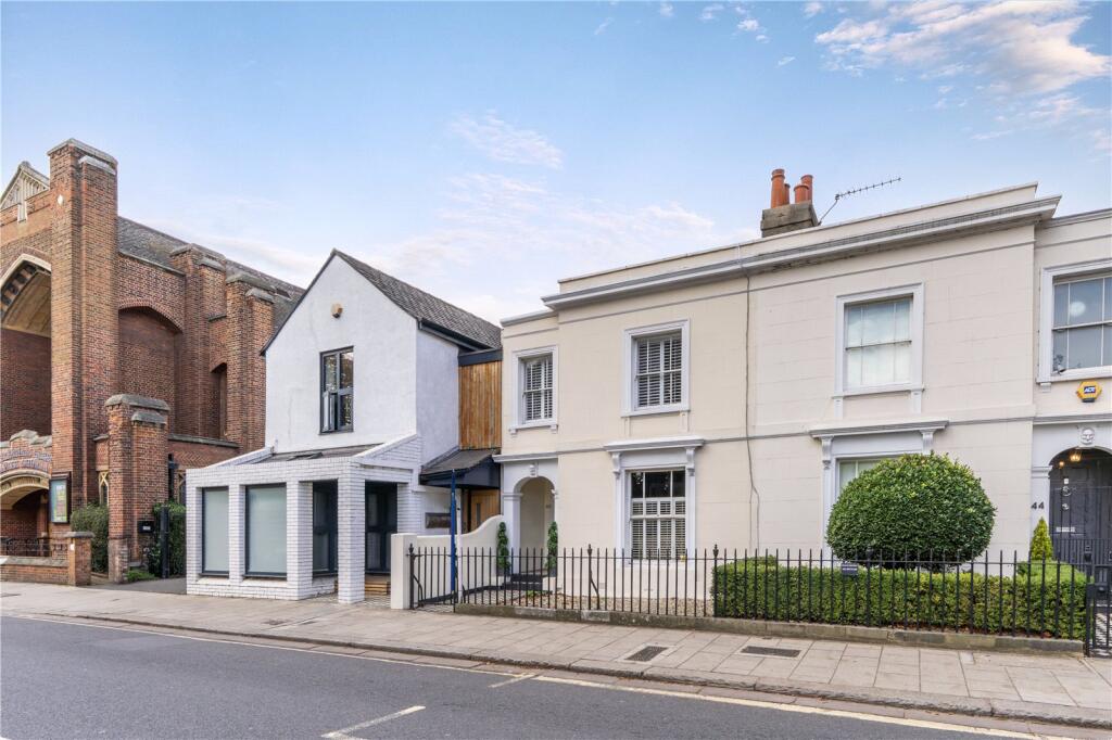 Main image of property: The Green, Twickenham, TW2
