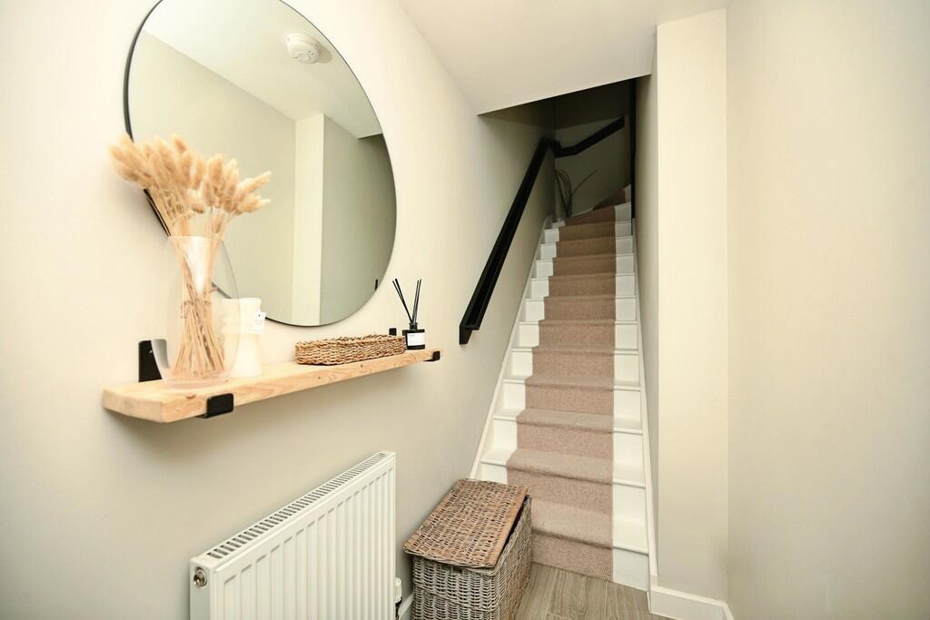 Hazel Close, Eden Park, Rugby photo 2