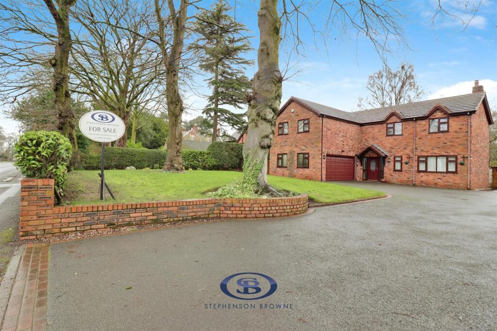 Main image of property: Middlewich Road, Sandbach