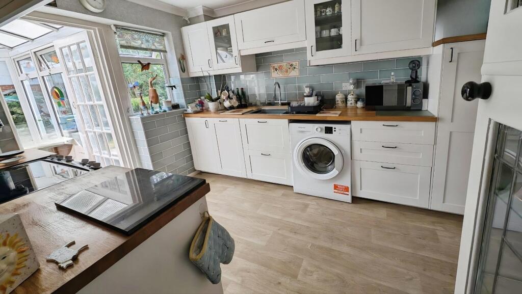 Ullswater Close, Yate, Bristol photo 5