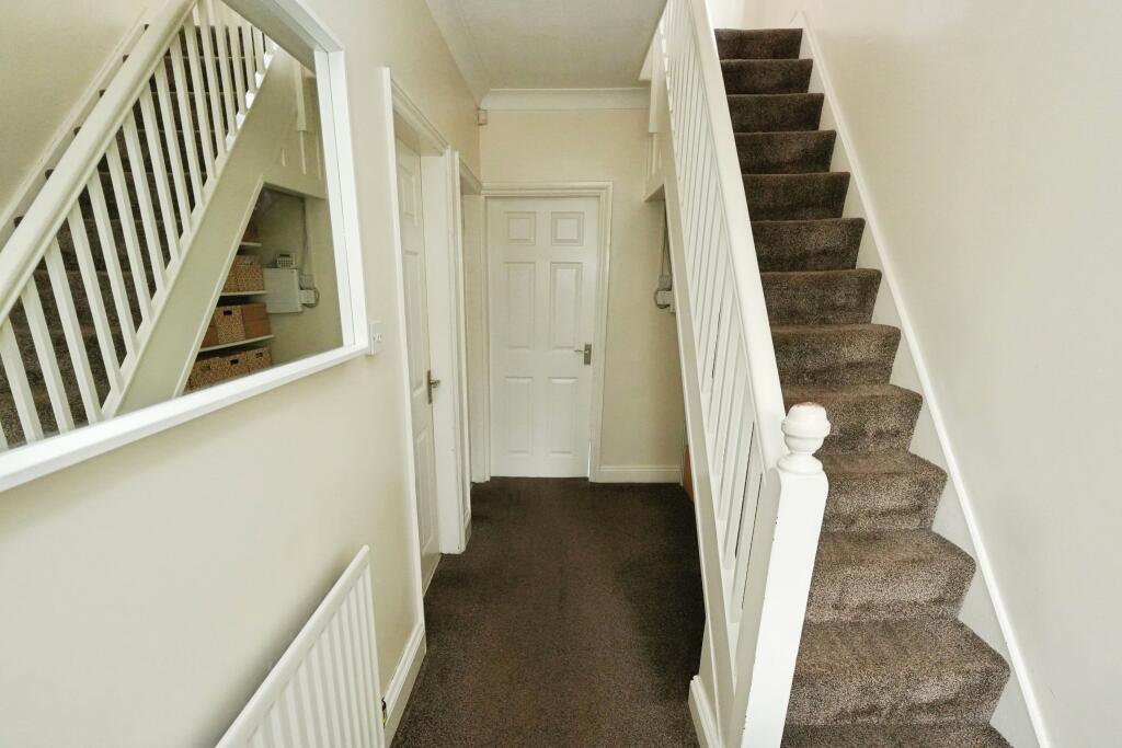 Hagley Road West, Birmingham, B32 - More