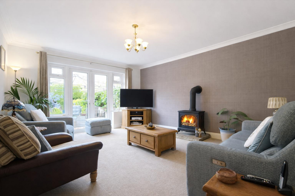 House in Abernant, Aberdare East - View 4