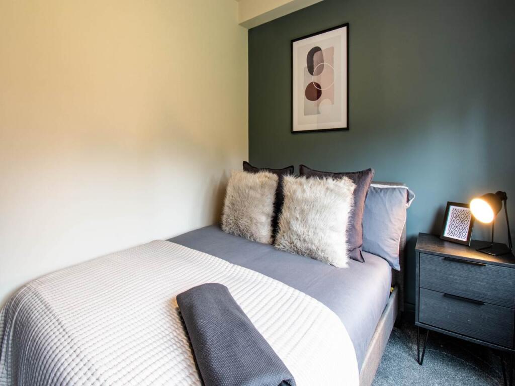 Main image of property: Rossefield Parade (Room 2), Bramley, Leeds