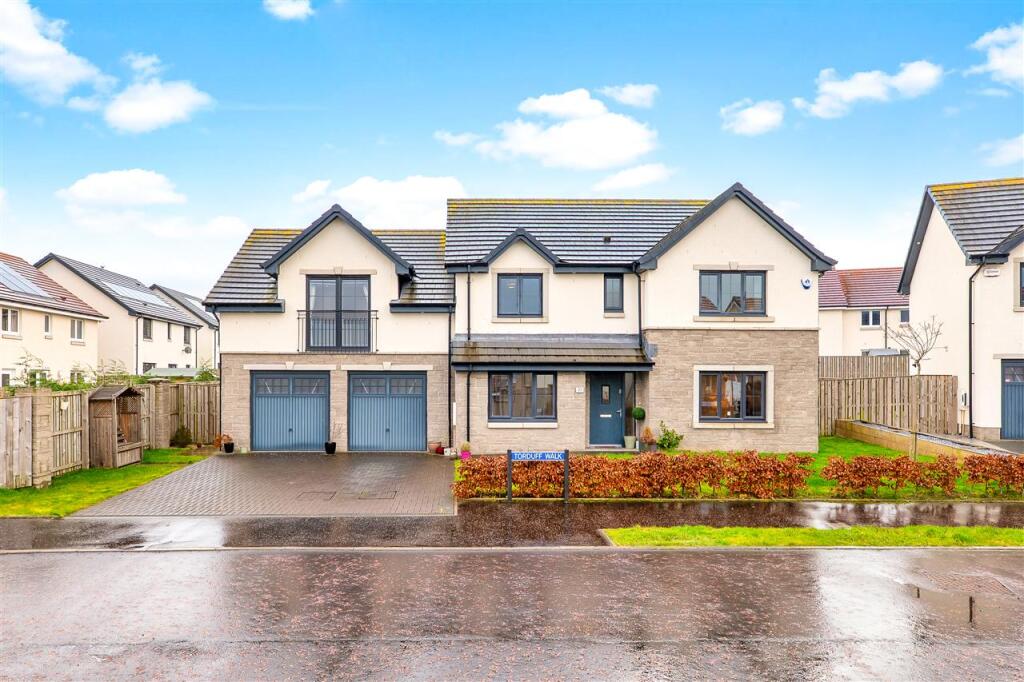 Main image of property: Torduff Walk, Livingston